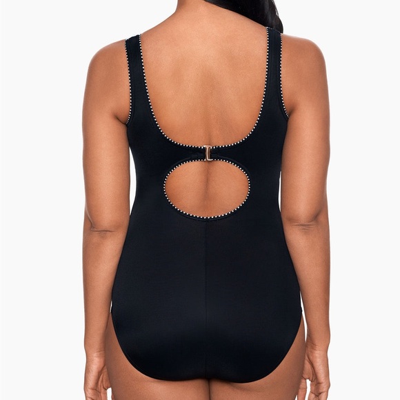 Miraclesuit- Touche One Piece in Colorblock - Picture 2 of 10